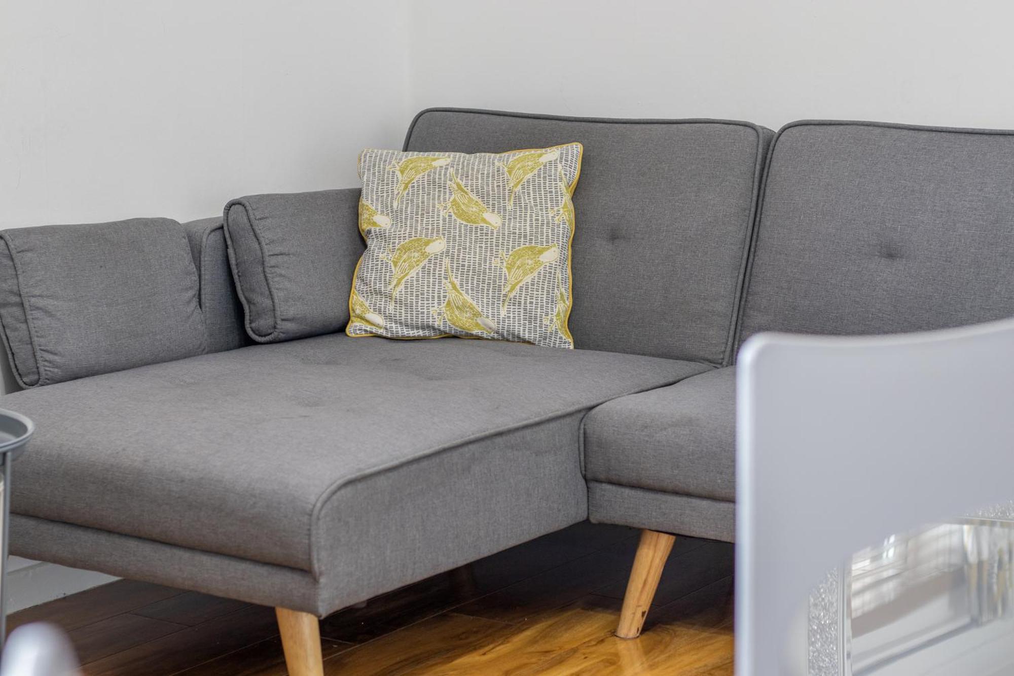1 Bed Apartment Central Hamilton Free Wifi With Great Transport Links To Glasgow Exterior foto